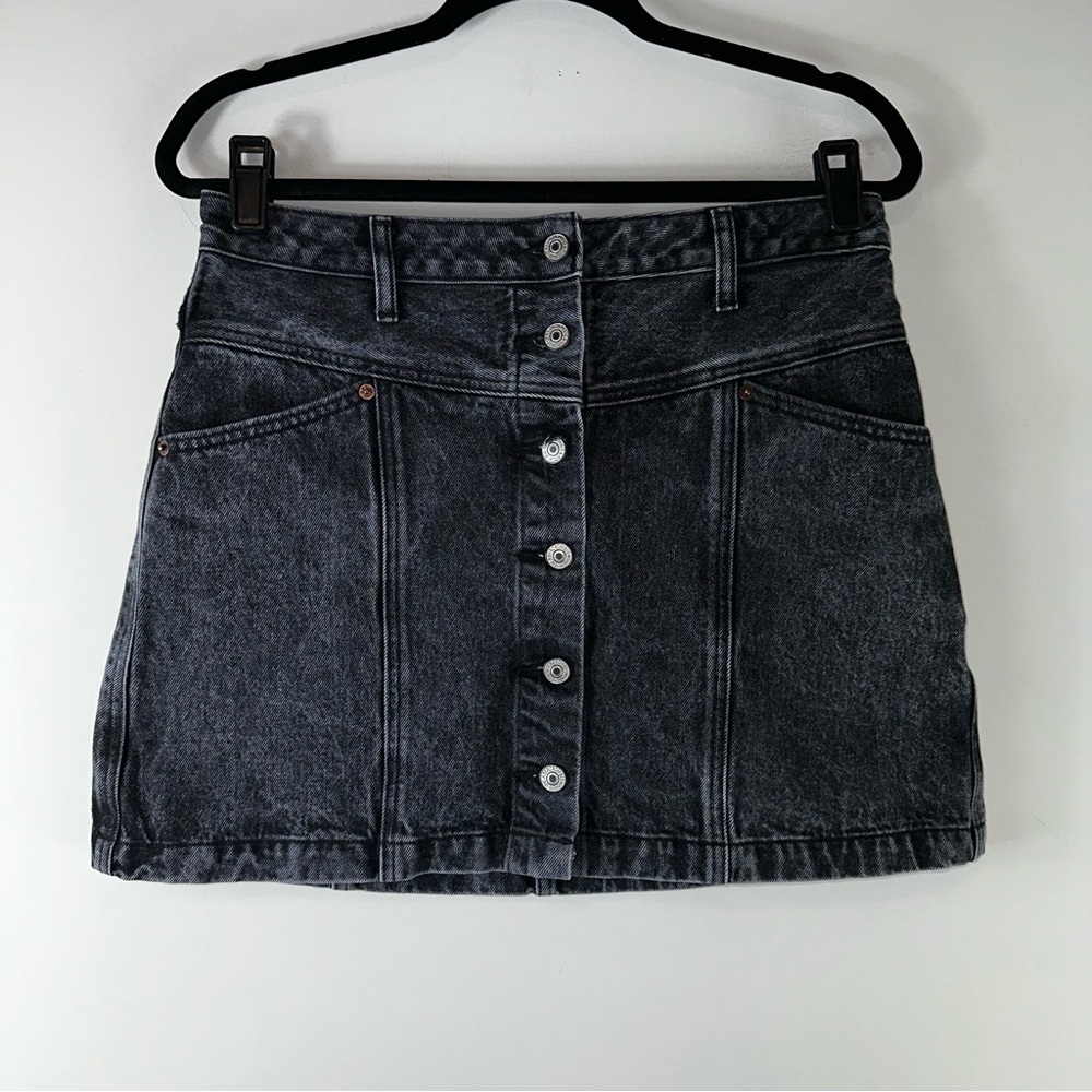 American Eagle Natural Rise Denim Button Up Women’s Mini Skirt Size 10 or 30